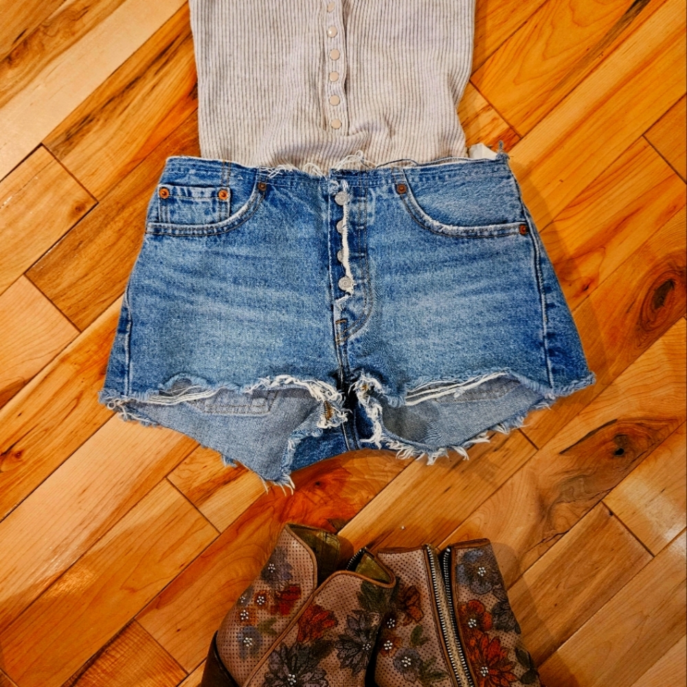 Levi's shorts